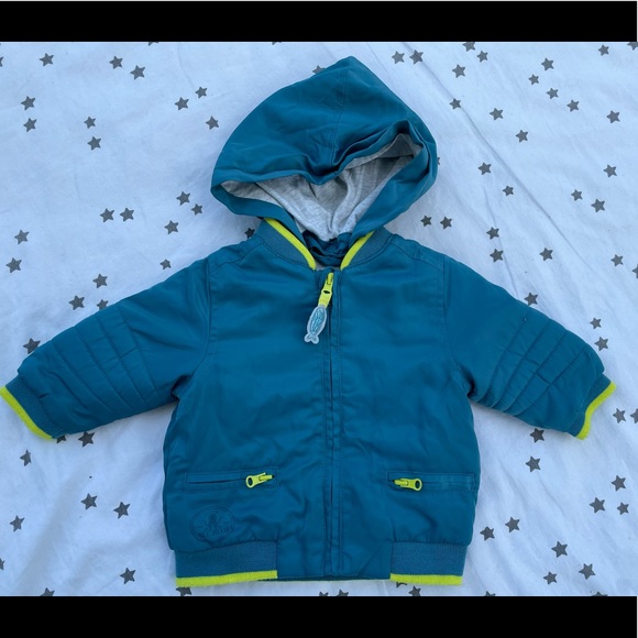 Baby padded bomber coat. Removable  hood. 3 months - Picture 1 of 4